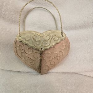 Small Elegant Heart-Shaped Metal Pink and Cream Wall Art